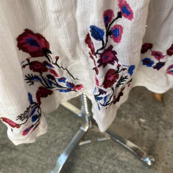 Free Prople Te Almo flowy bell sleeved tunic/dress w/ great embroidered flowers - Picture 9 of 15